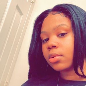 Meet your Posher, Armani